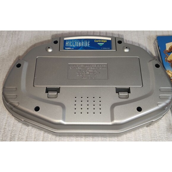 Vintage Lot of 3 items-One Electronic Handheld Game and Two PC Games-Pre Owned - Picture 10 of 16